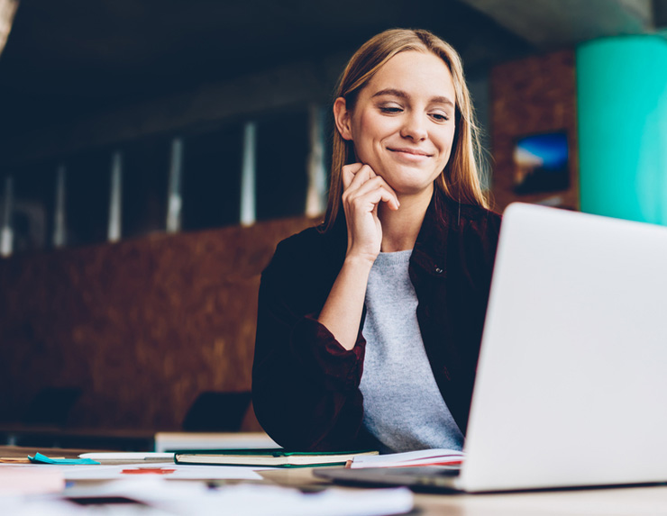 individual using ai for business
